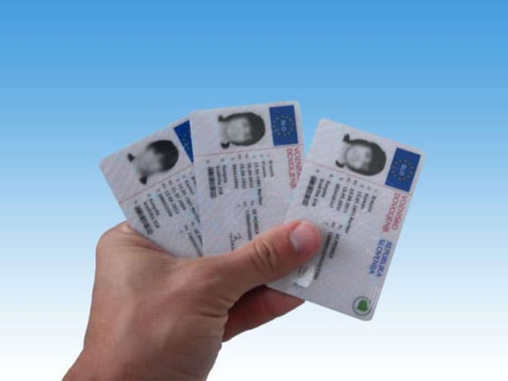 ponarejena vozniška dovoljenja