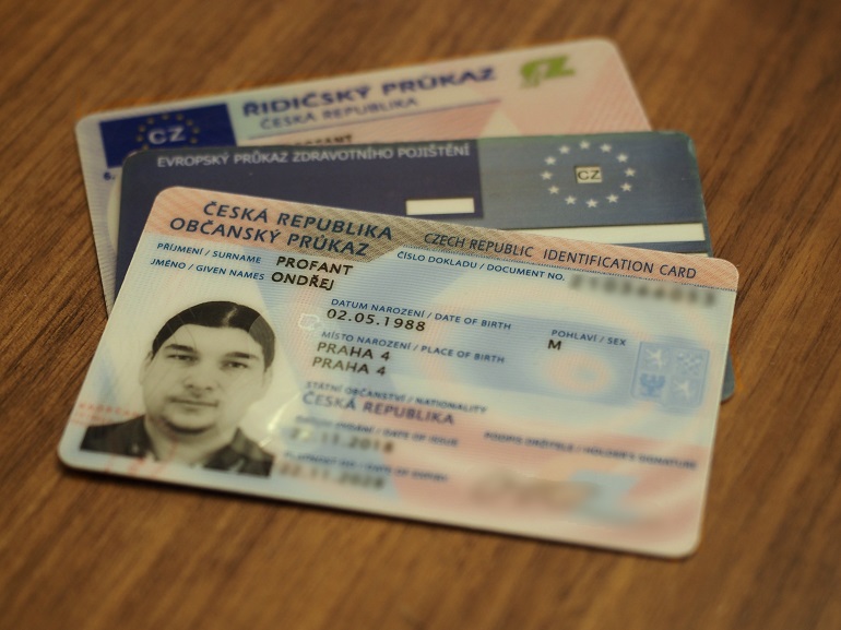 falešný občanský průkaz online